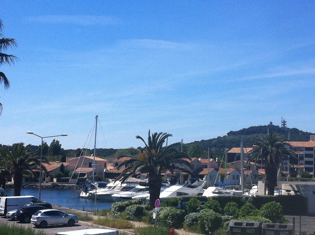 Au Coeur Du Village Naturiste Agde Dış mekan fotoğraf